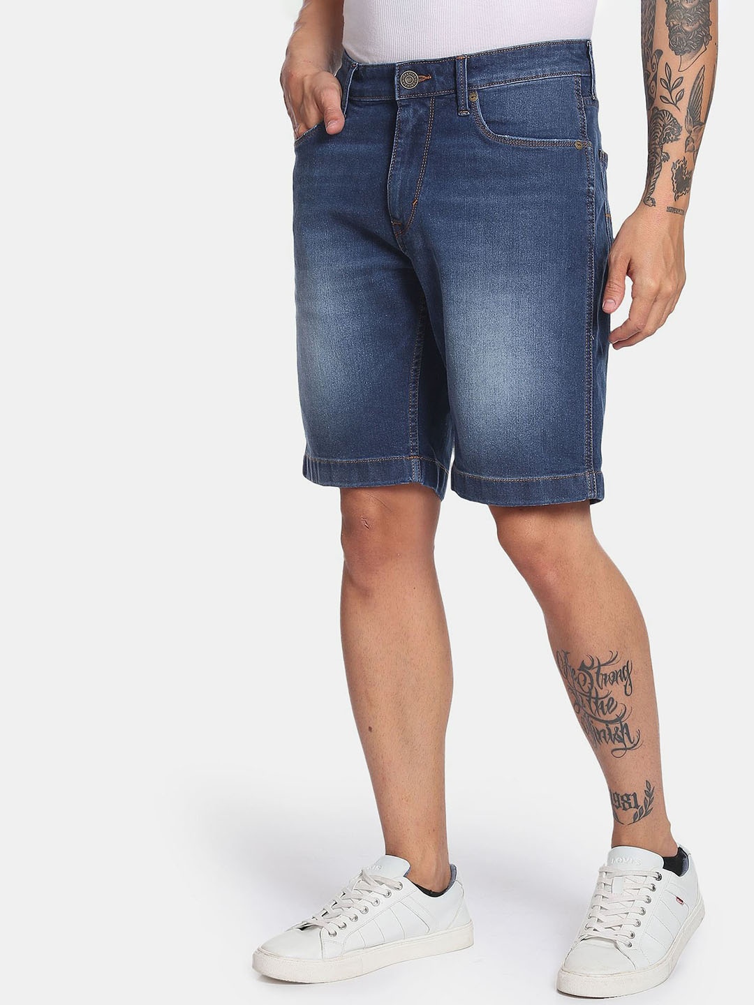 

Flying Machine Mid Rise Stone Wash Shorts, Blue