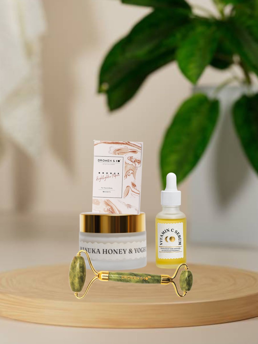 

DROMEN & CO Set of Moisturizer + Vitamin C Serum + Jade Roller & Highlighter Paper, Multi