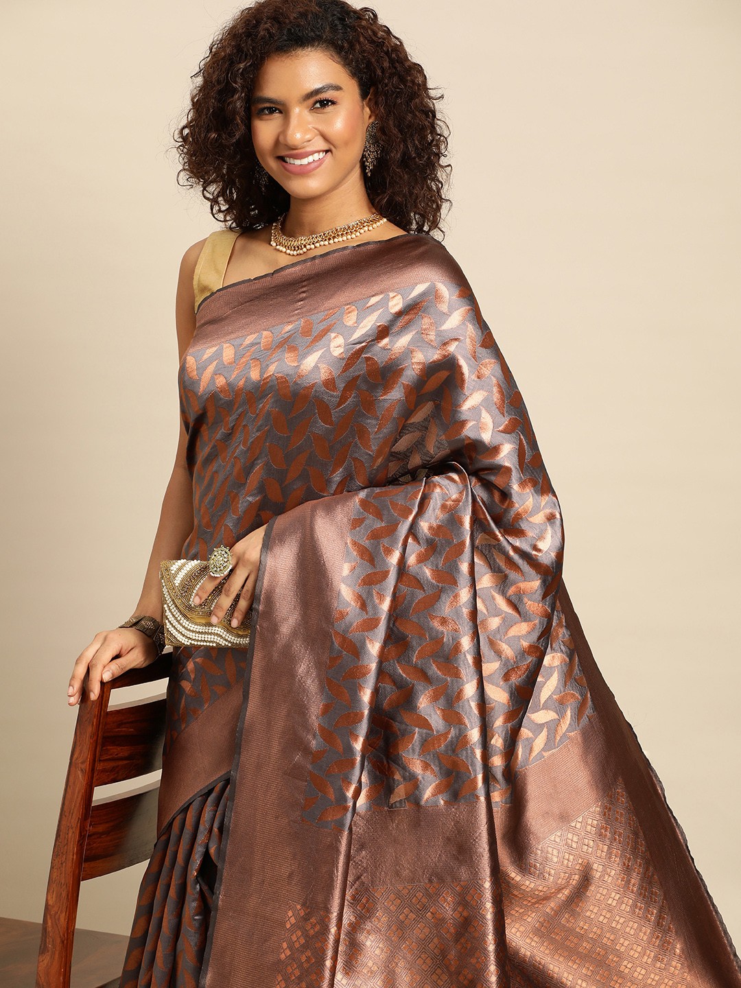 

Pothys Ethnic Motifs Zari Jute Silk Saree, Grey