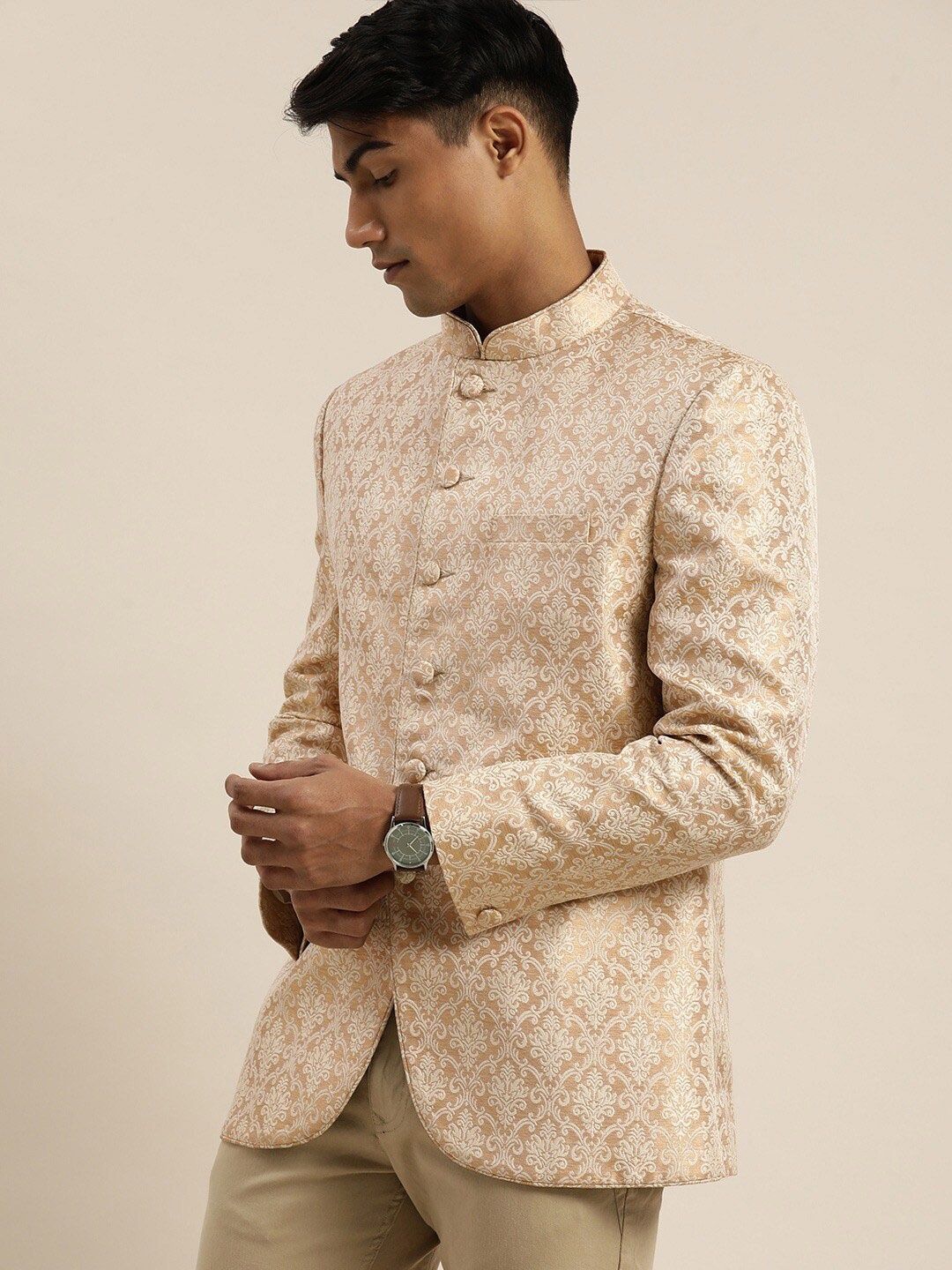 

VASTRAMAY Men Self-Design Slim-Fit Bandhgala Blazer, Gold