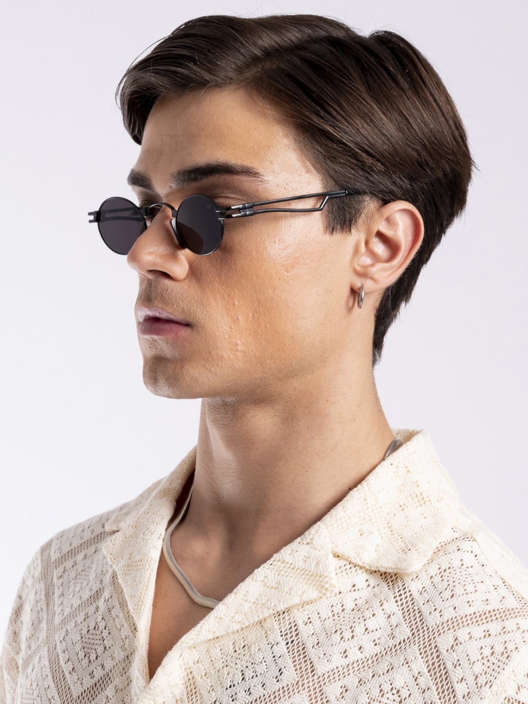 

Voyage Unisex Lens & Oval Sunglasses with UV Protected Lens B80579MG3587ZZ, Black