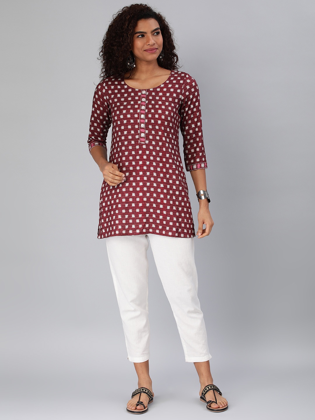 

ETIQUETTE Geometric Woven Design Straight Kurti, Maroon