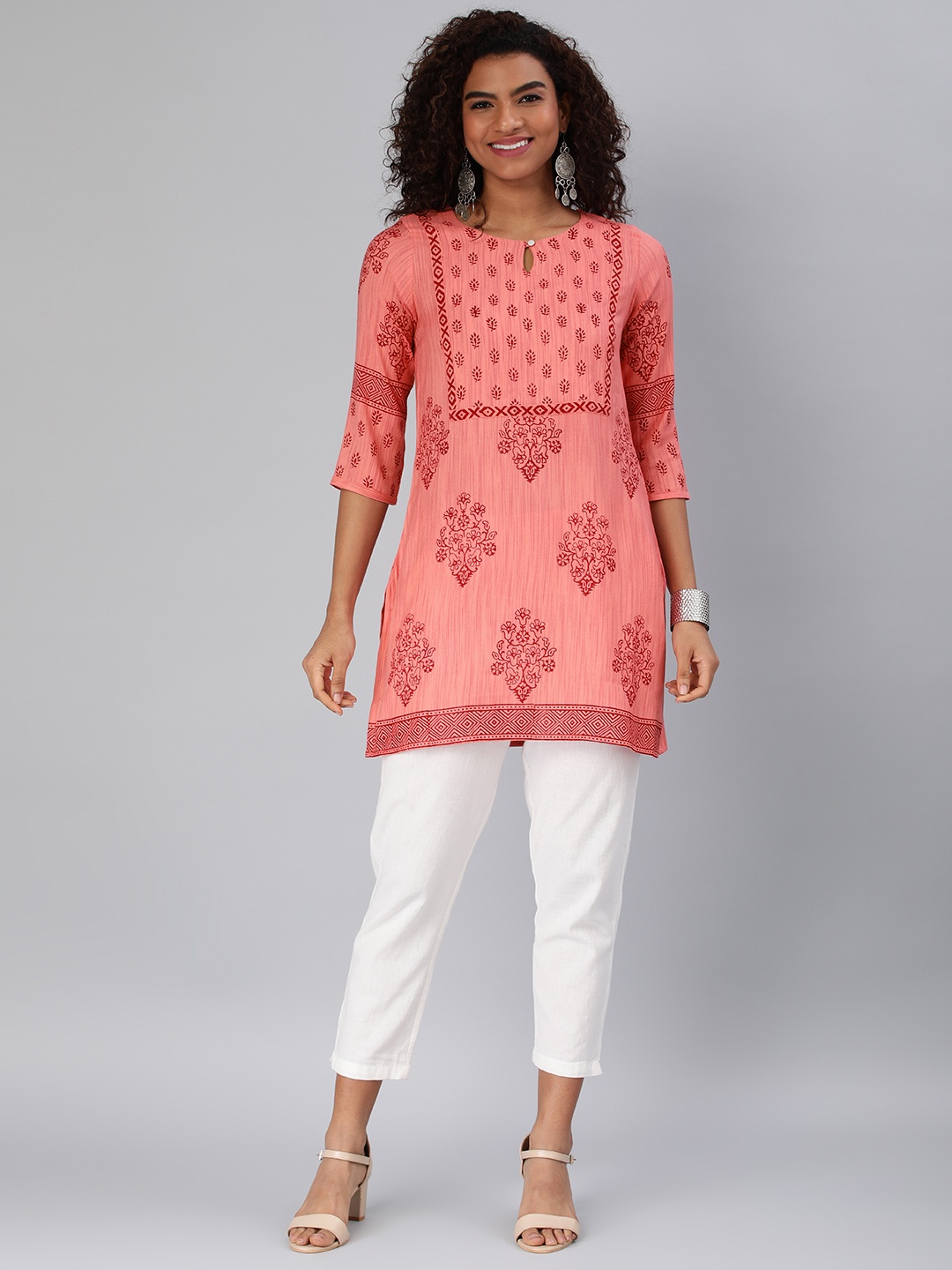 

ETIQUETTE Ethnic Motifs Printed Keyhole Neck Straight Kurti, Peach