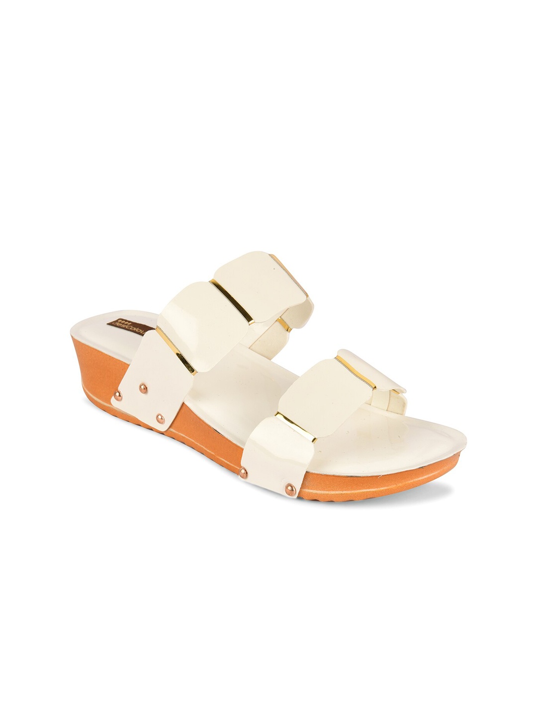 

DESI COLOUR Colourblocked Ethnic Wedge Heels With Buckles, White