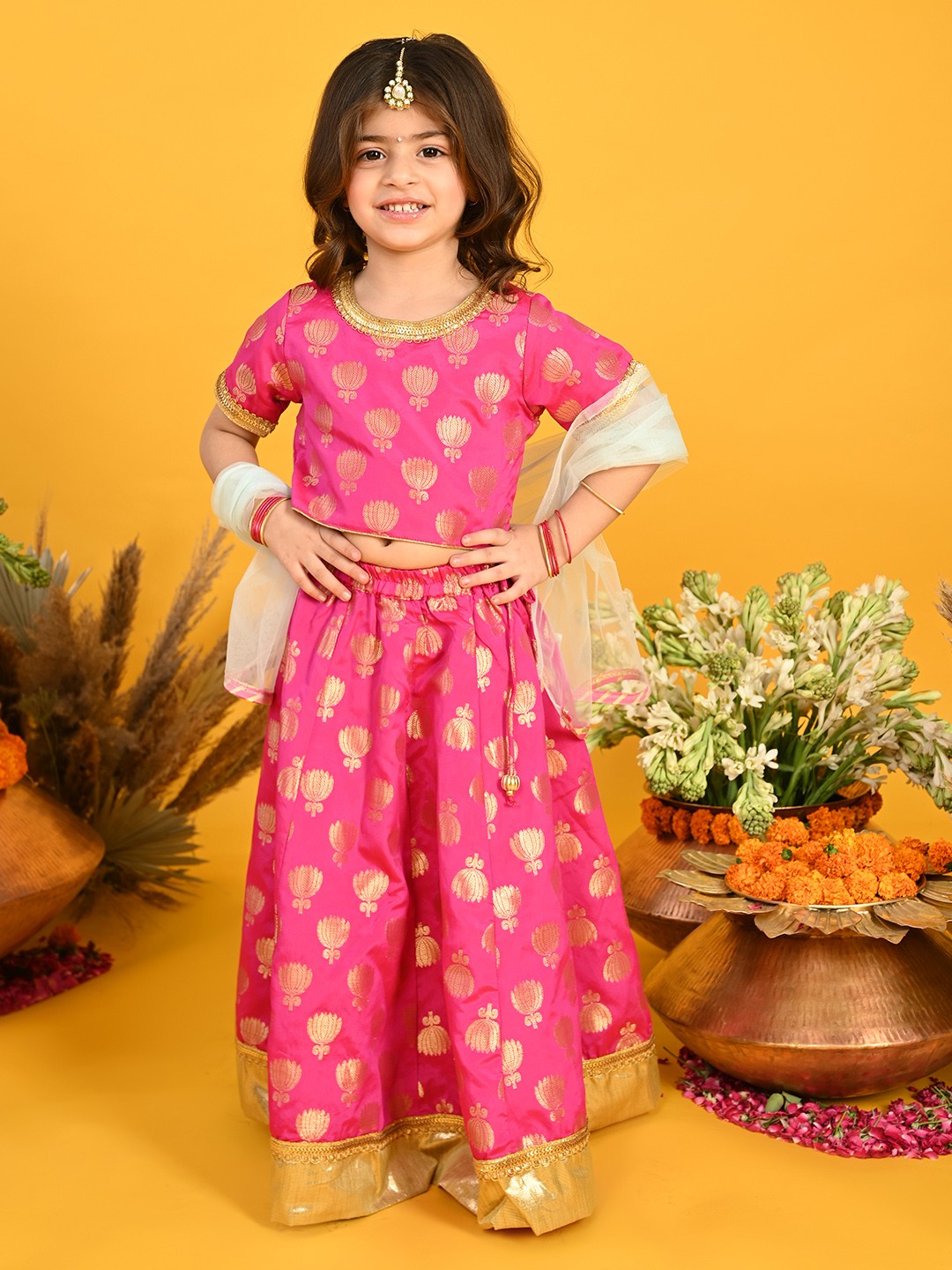 

SAKA DESIGNS Kids Girls Ready to Wear Lehenga & Blouse With Dupatta, Magenta