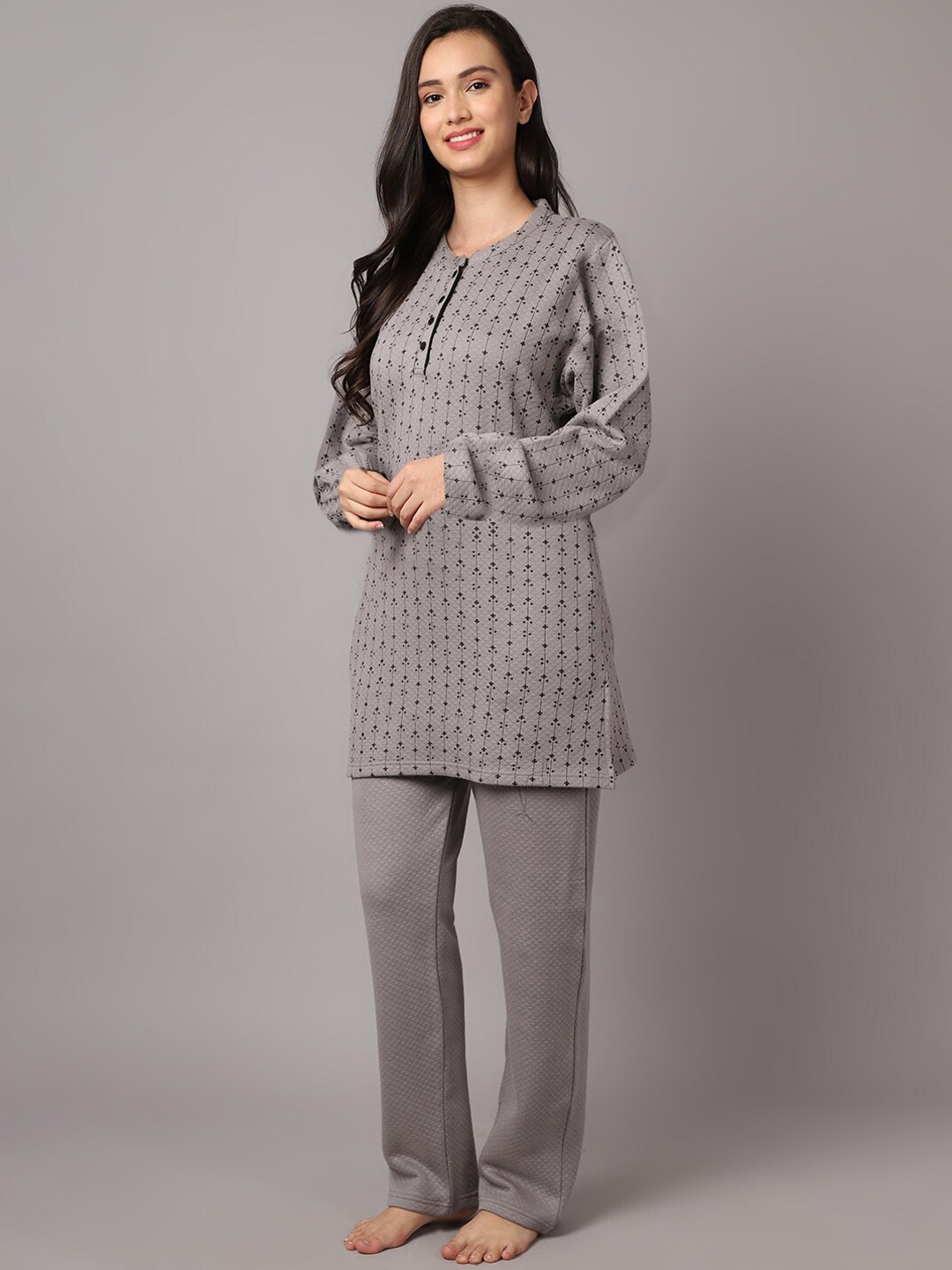 

Aerowarm Women Printed Night suit, Grey