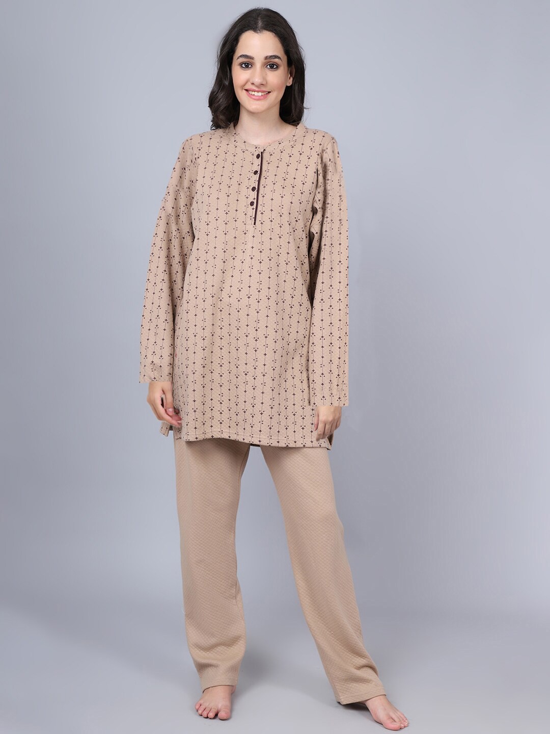 

Aerowarm Women Printed Night suit, Beige