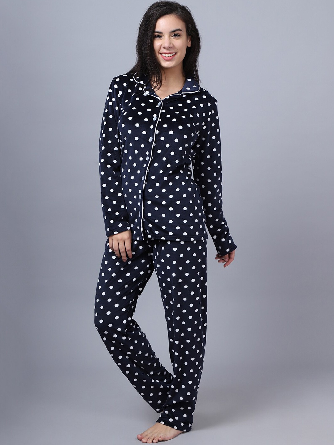 

Aerowarm Women Printed Velvet Night suit, Navy blue
