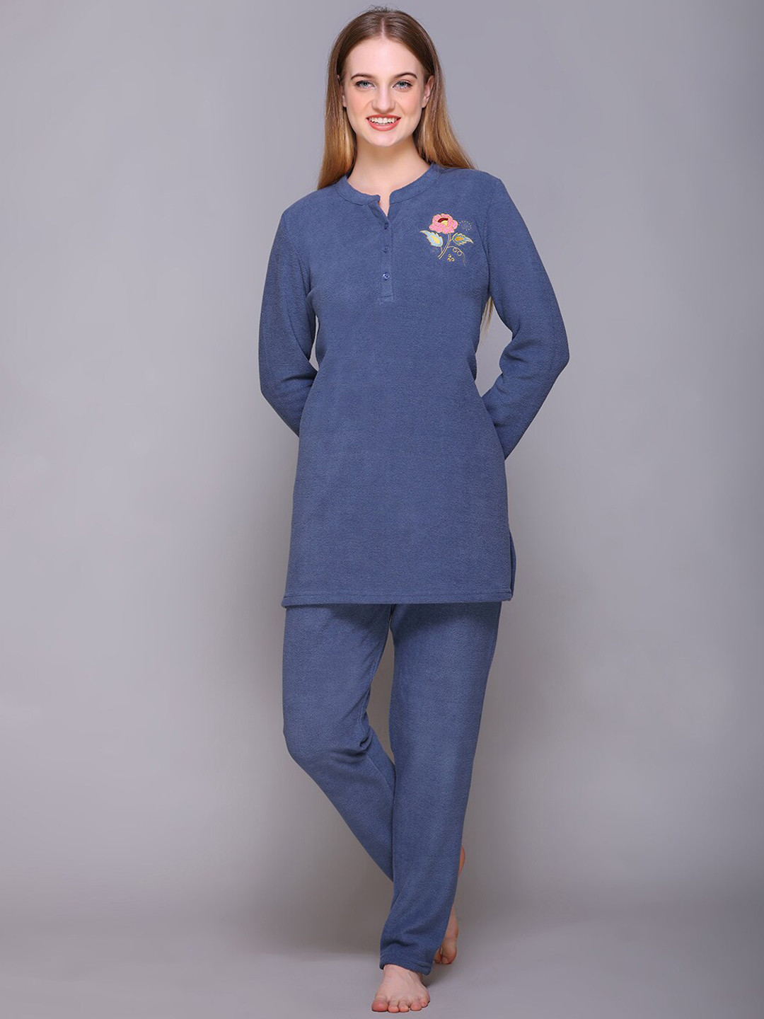 

Aerowarm Women Longline Velvet Night suit, Blue