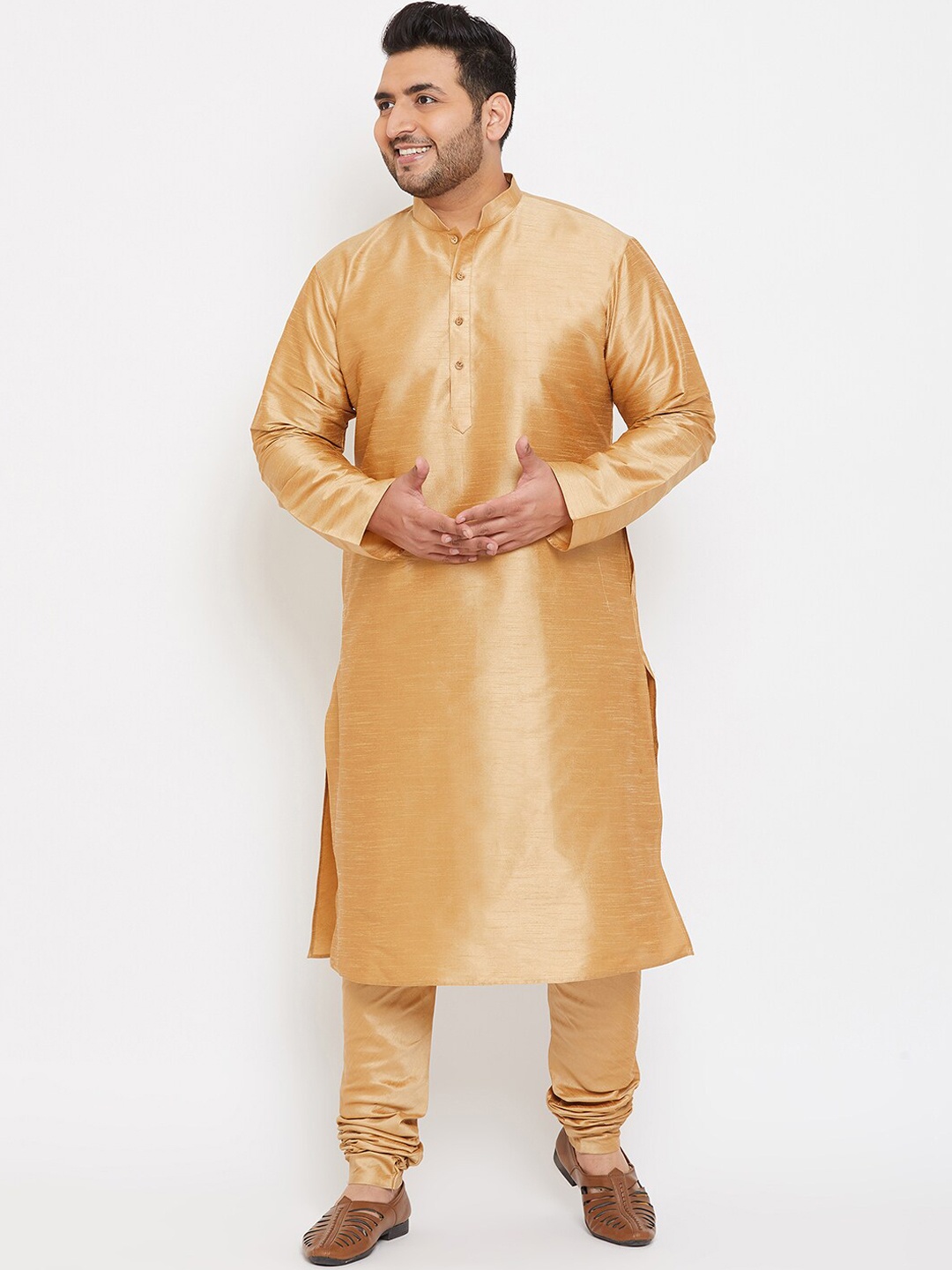 

VASTRAMAY PLUS Men Plus Size Mandarin Collar Kurta with Churidar, Gold