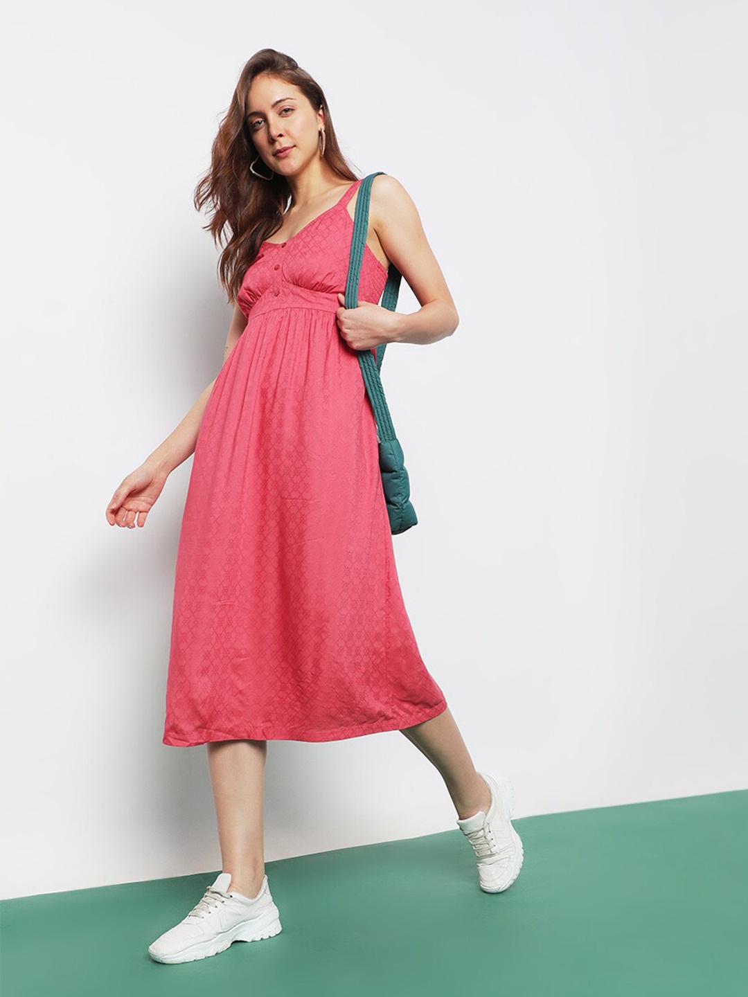 

Vero Moda V-Neck Shoulder Strap A-Line Midi Dress, Peach
