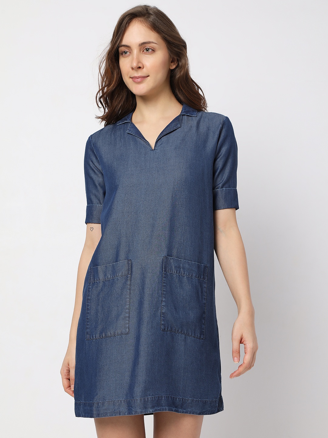 

Vero Moda Shirt Collar Silk Shirt Dress, Blue