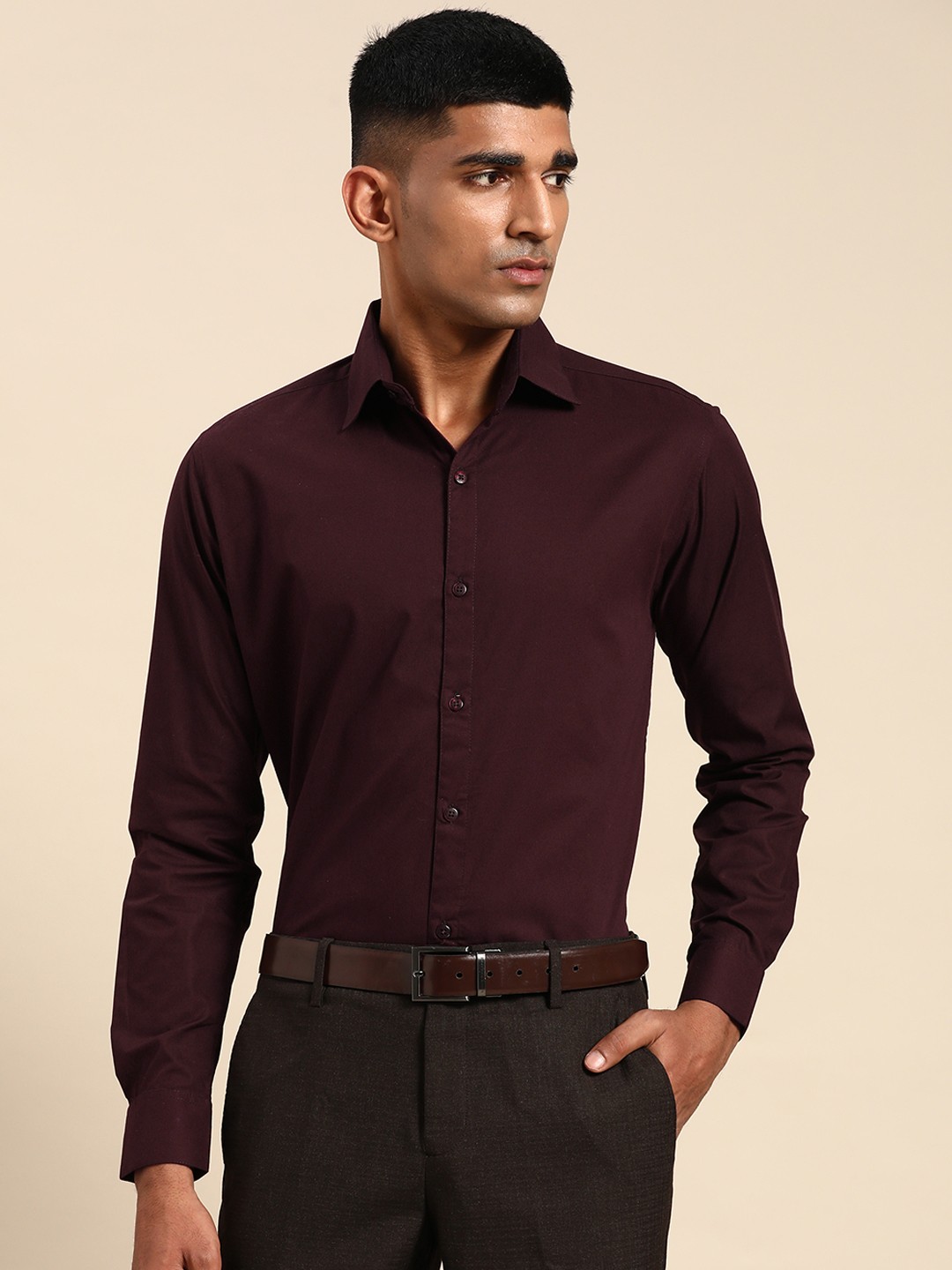 

Molly & Michel Men Slim Fit Formal Shirt, Maroon