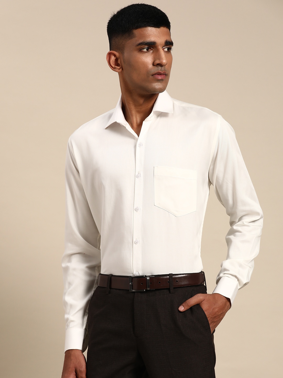 

Molly & Michel Men Slim Fit Formal Shirt, White
