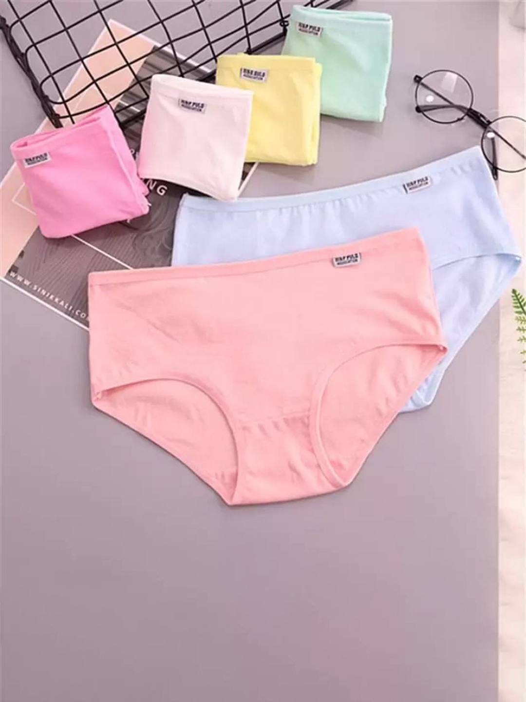 

AROUSY Women Pack Of 4 Hipster Briefs, Peach