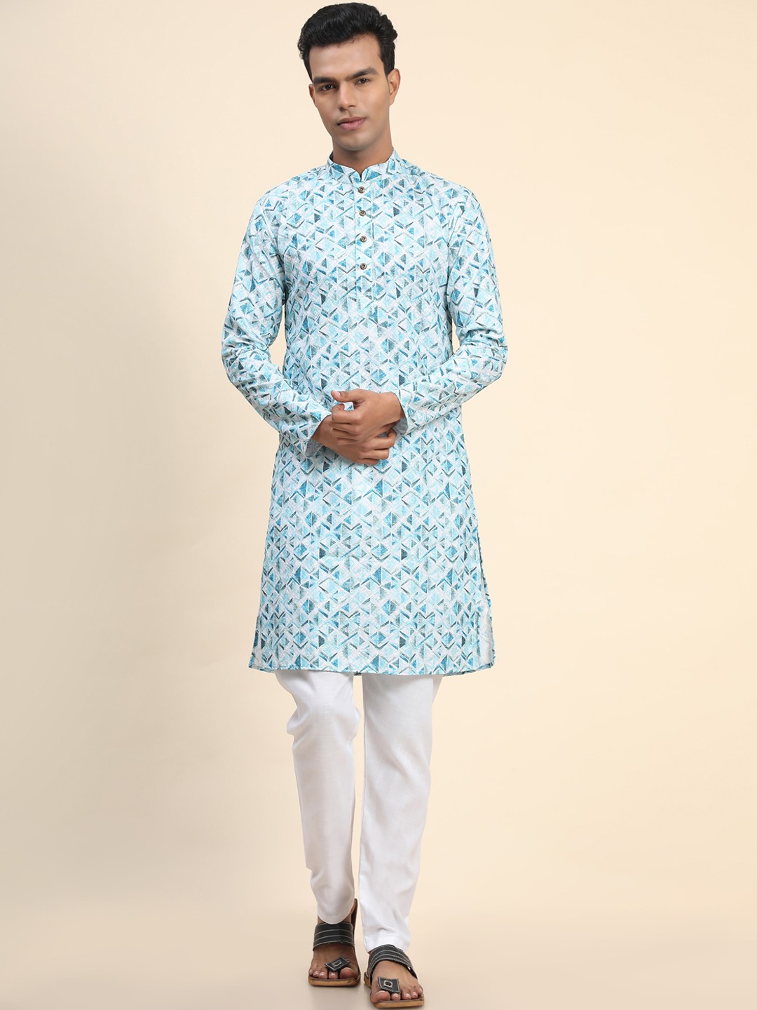 

Ekta Textiles Men Printed Mandarin Collar Pure Cotton Kurta with Pyjamas, Blue