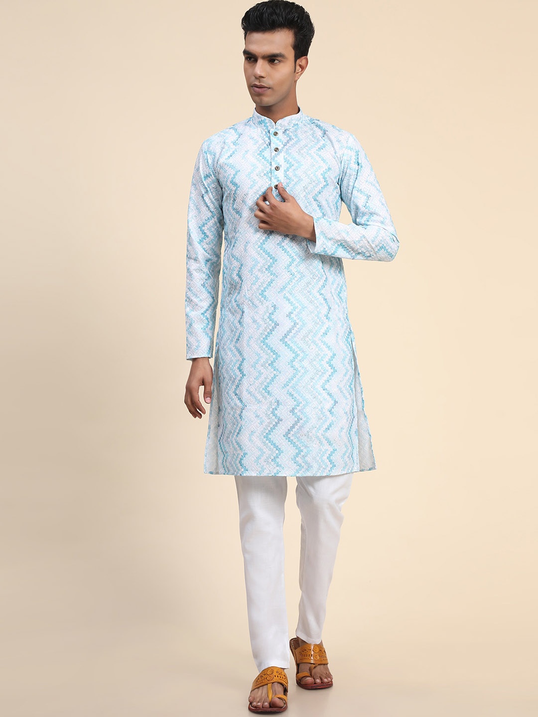 

Ekta Textiles Men Thread Work Pure Cotton Kurta with Churidar, Blue