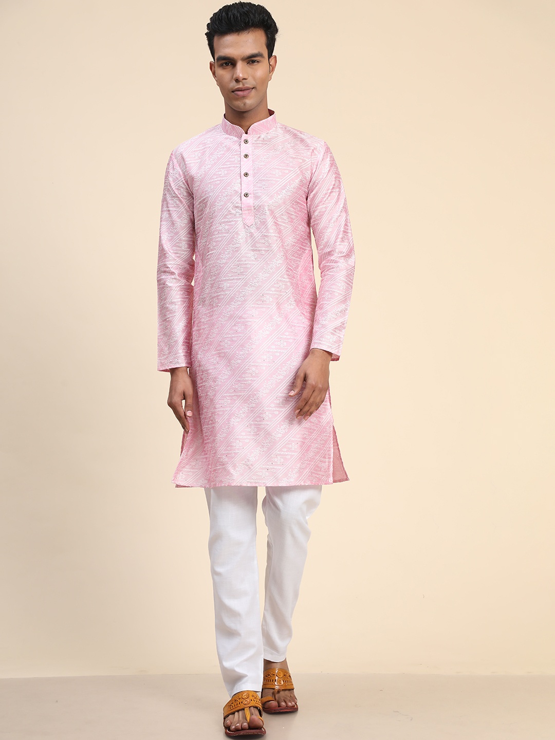 

Ekta Textiles Men Ethnic Motifs Pure Cotton Kurta with Pyjamas, Pink