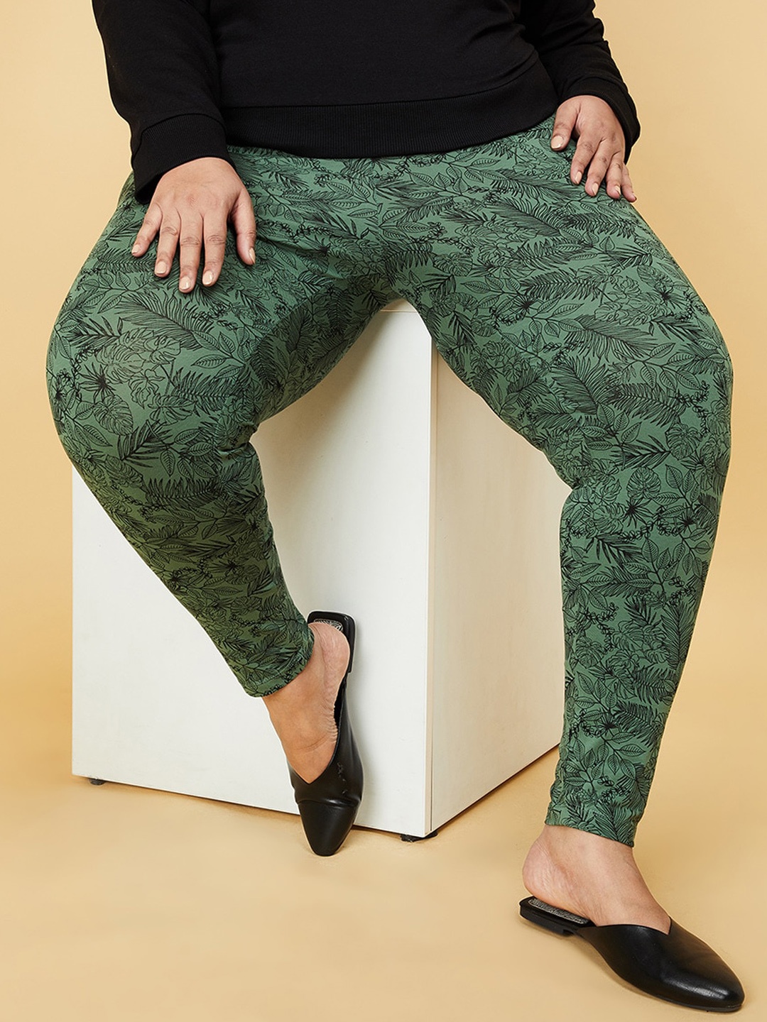 

max Women Plus Size Printed Ankle-Length Leggings, Green
