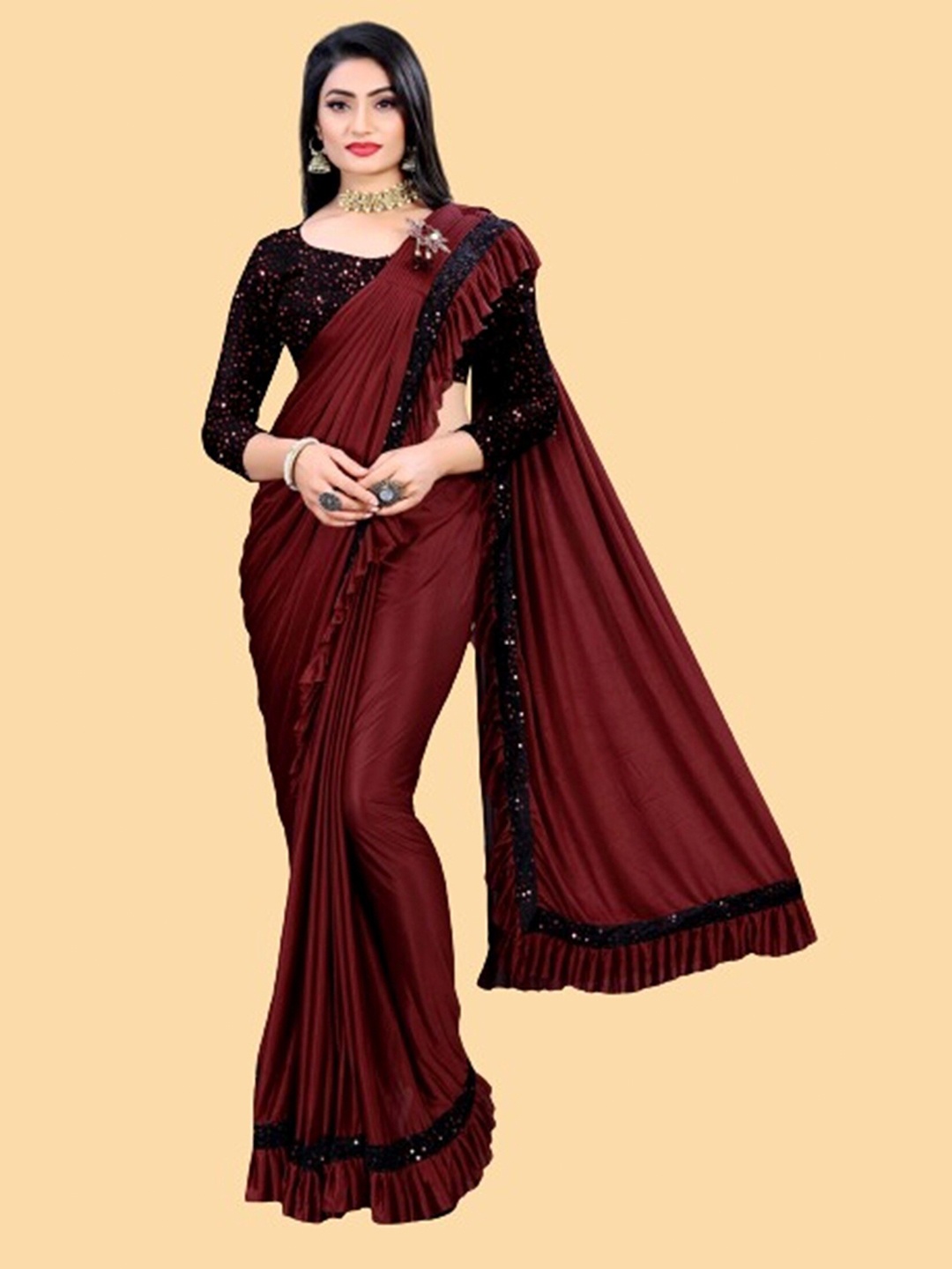 

APNISHA Sequinned Embellished Saree, Maroon