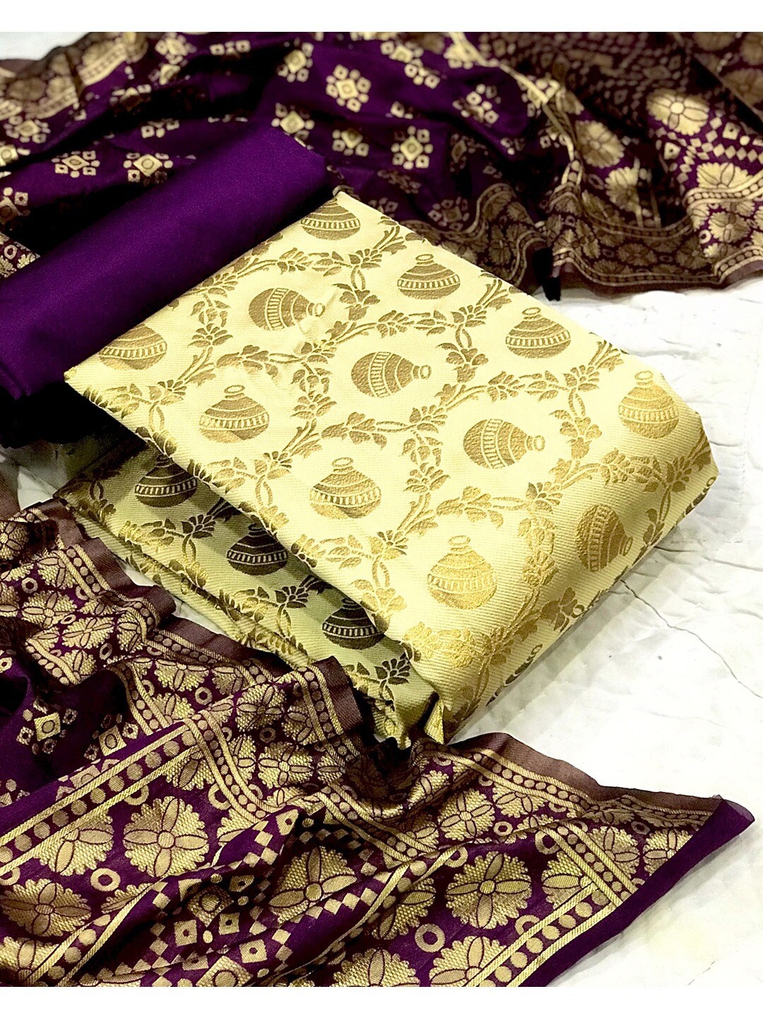 

Angroop Jacquard Work Banarasi Silk Woven Design Unstitched Dress Material, Cream