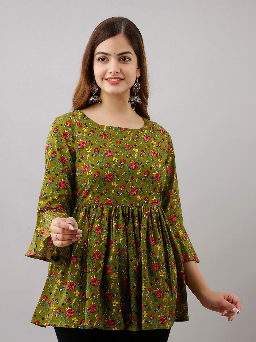 

Women Touch Floral Print Empire Top, Green
