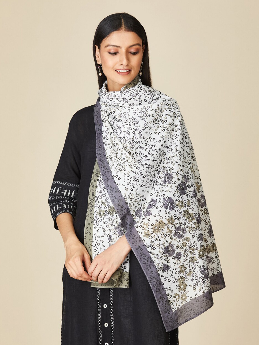 

Fabindia FabBasic Women Printed Cotton Stole, Grey