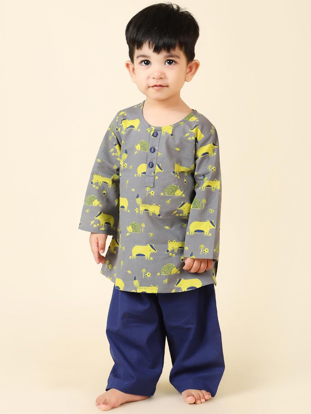 

Fabindia Boys Printed Pure Cotton Night suit, Grey
