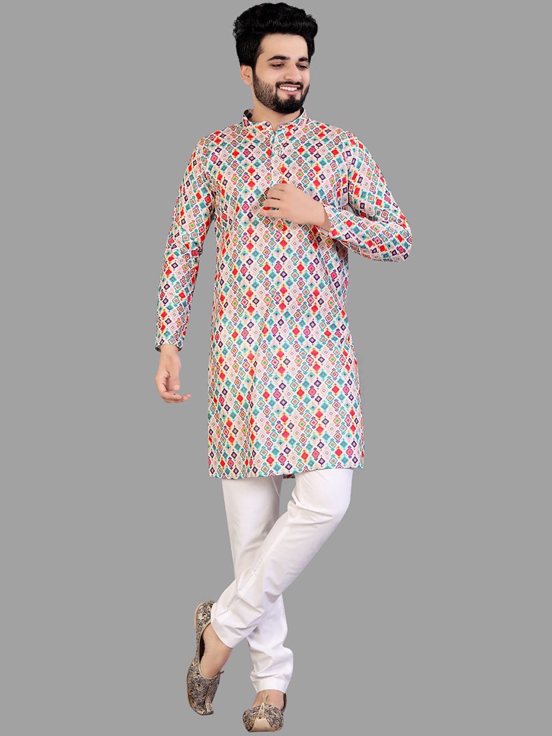 

Fashion FRICKS Men Geometric Printed Kurta with Pyjamas, Pink