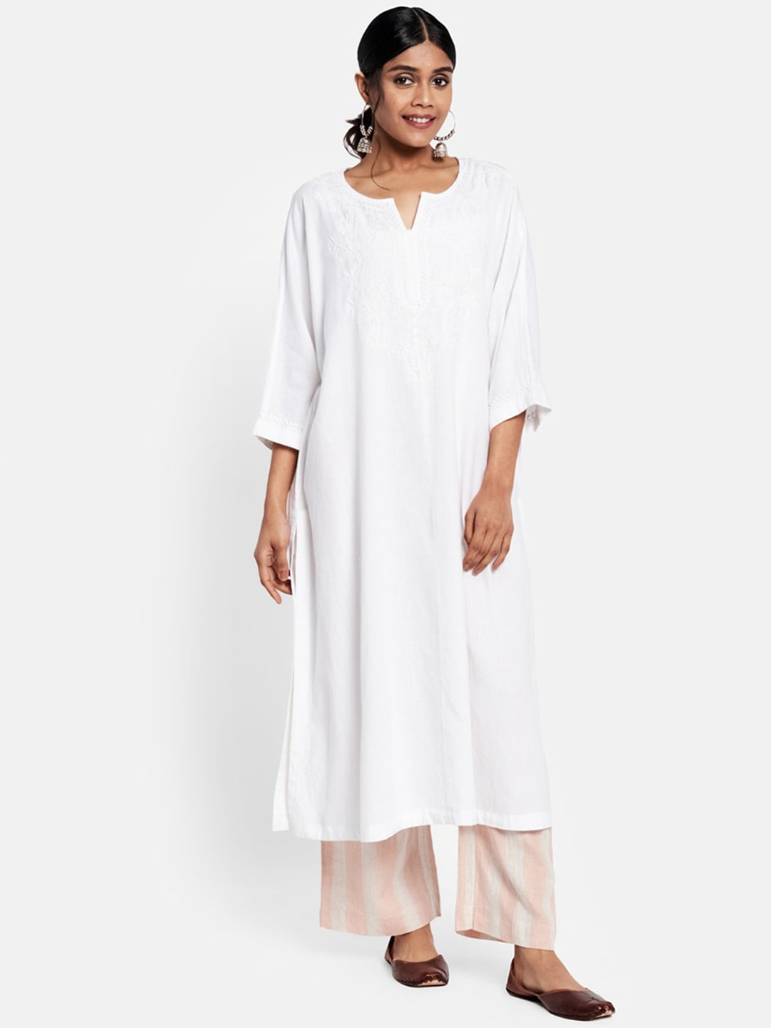 

Fabindia Women Embroidered Notch Neck Cotton Kurta, White