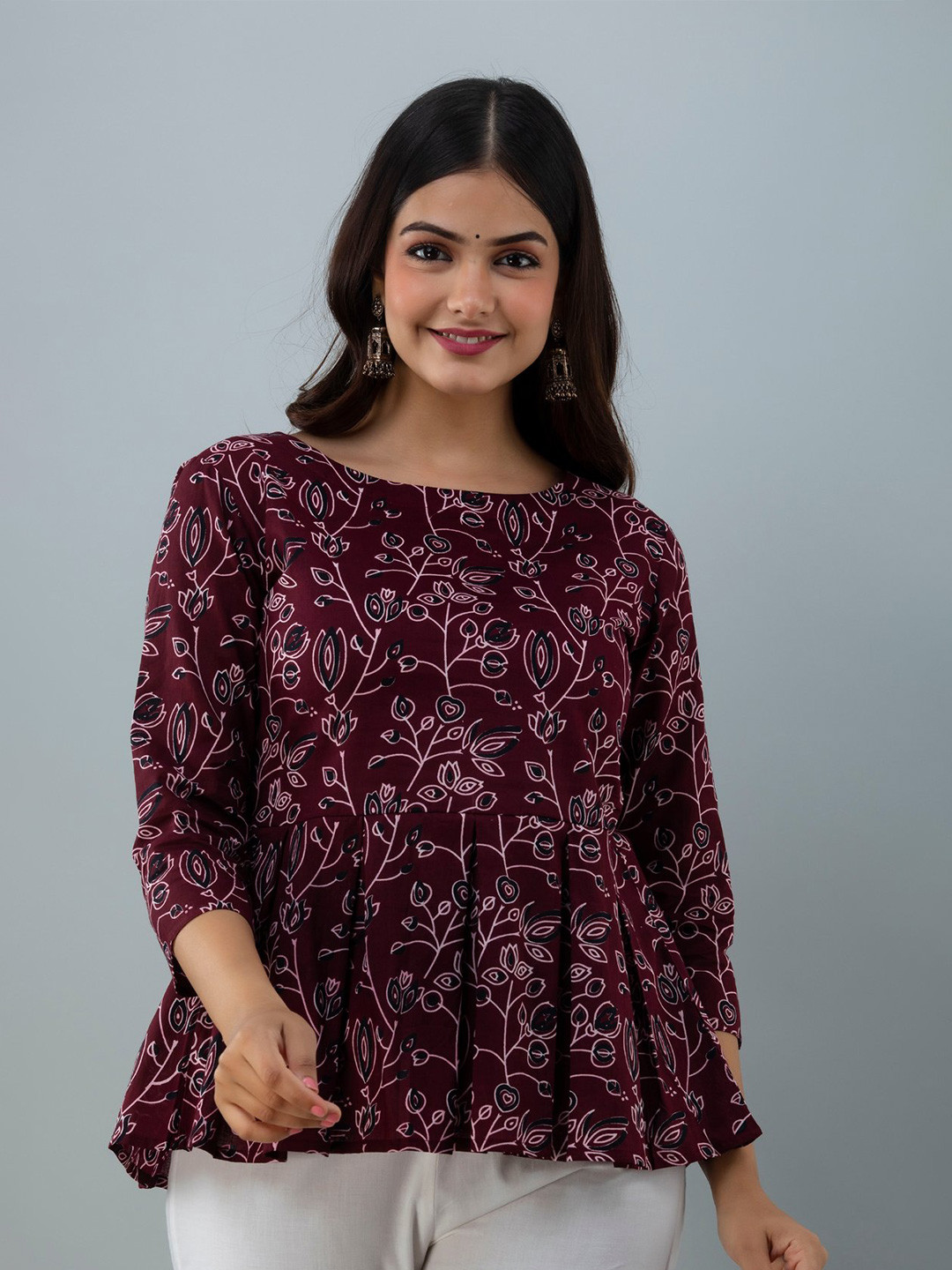 

Women Touch Cotton Floral Print Top, Maroon