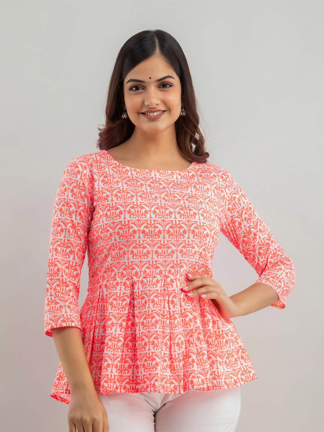 

Women Touch Cotton Floral Print Top, Pink