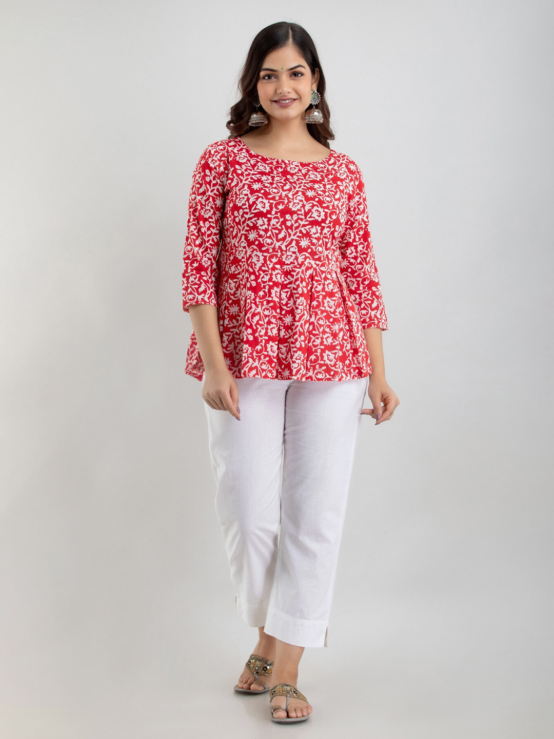 

Women Touch Cotton Floral Print Top, Red