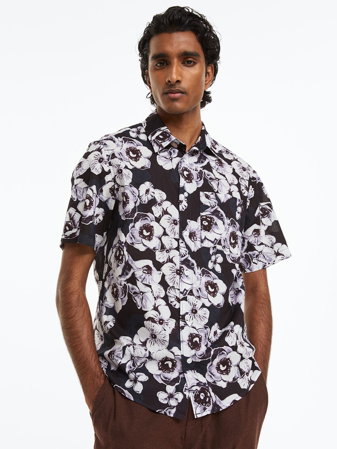 

H&M Men Regular Fit Short Sleeved Shirt, Navy blue