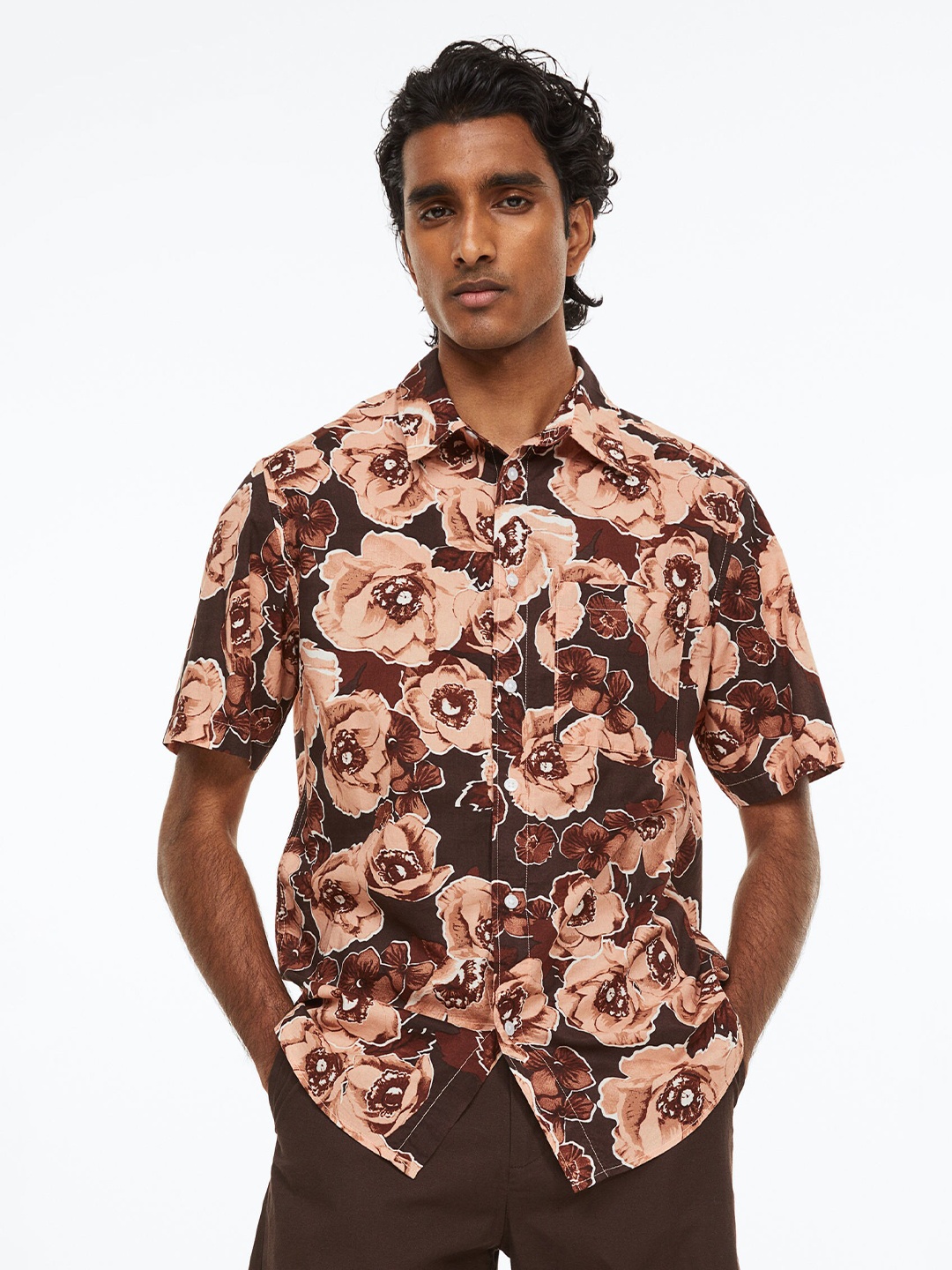 

H&M Men Regular Fit Short-Sleeved Shirt, Brown