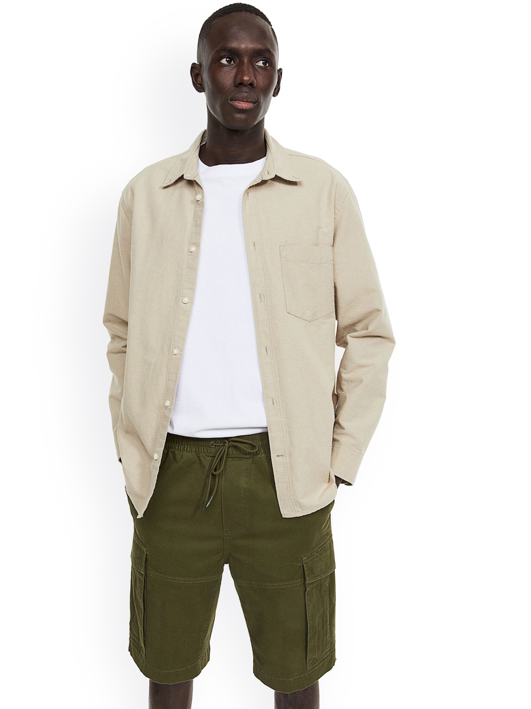

H&M Men Regular Fit Cotton Cargo Shorts, Green