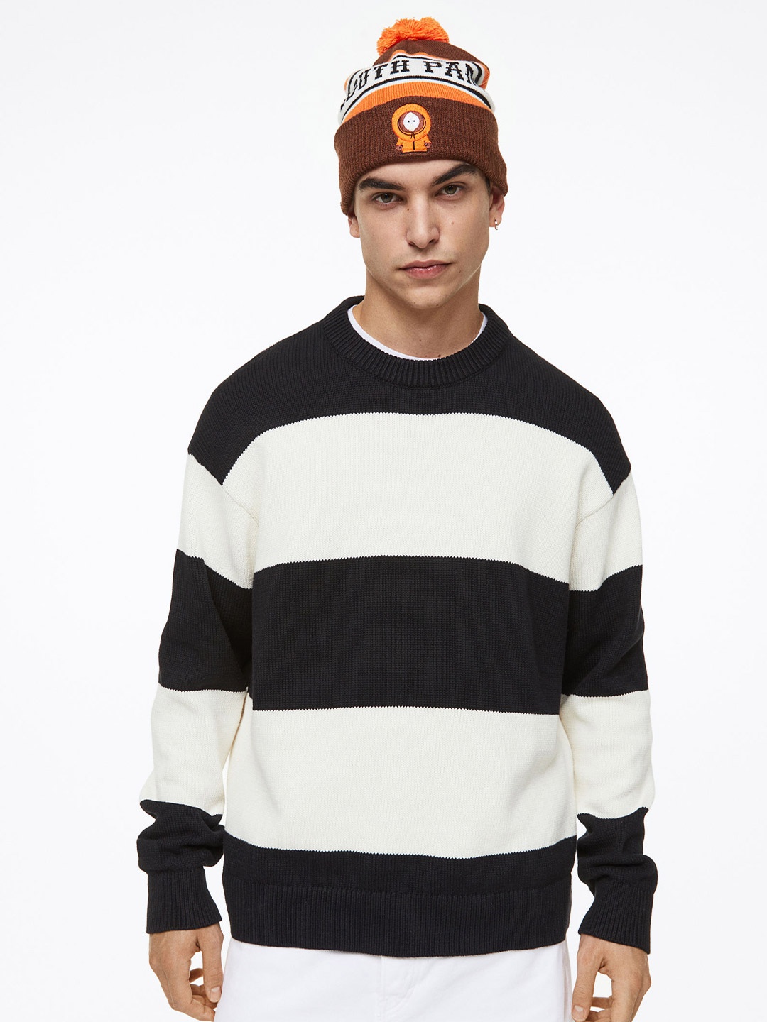 

H&M Men Relaxed Fit Cotton Jumper, Black