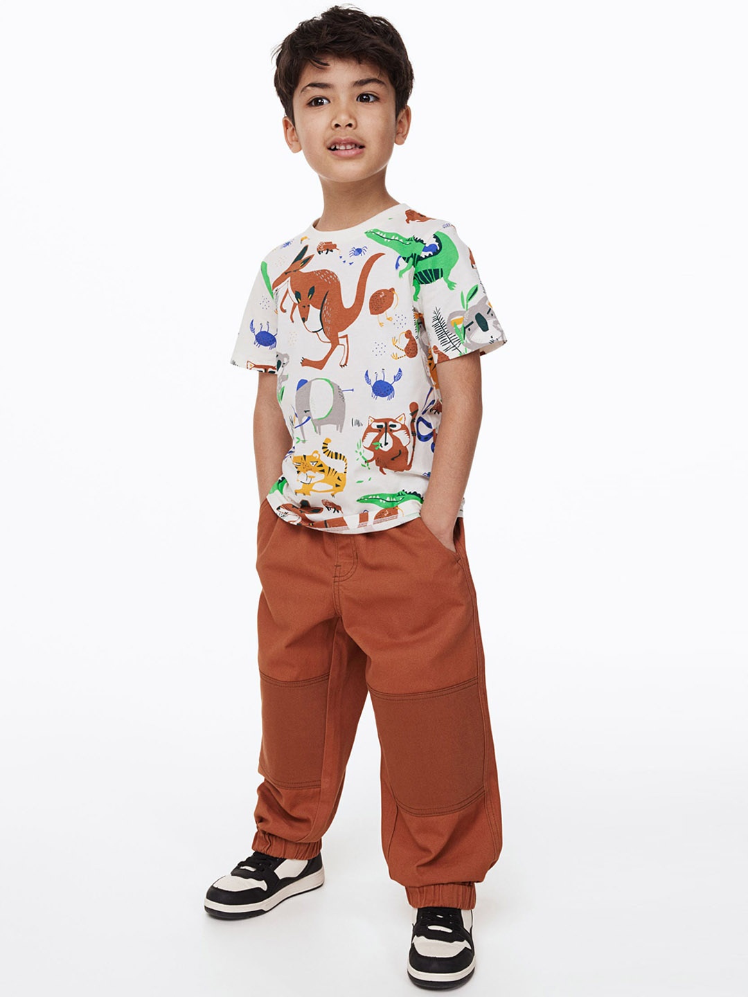 

H&M Boys Brown Joggers Trousers