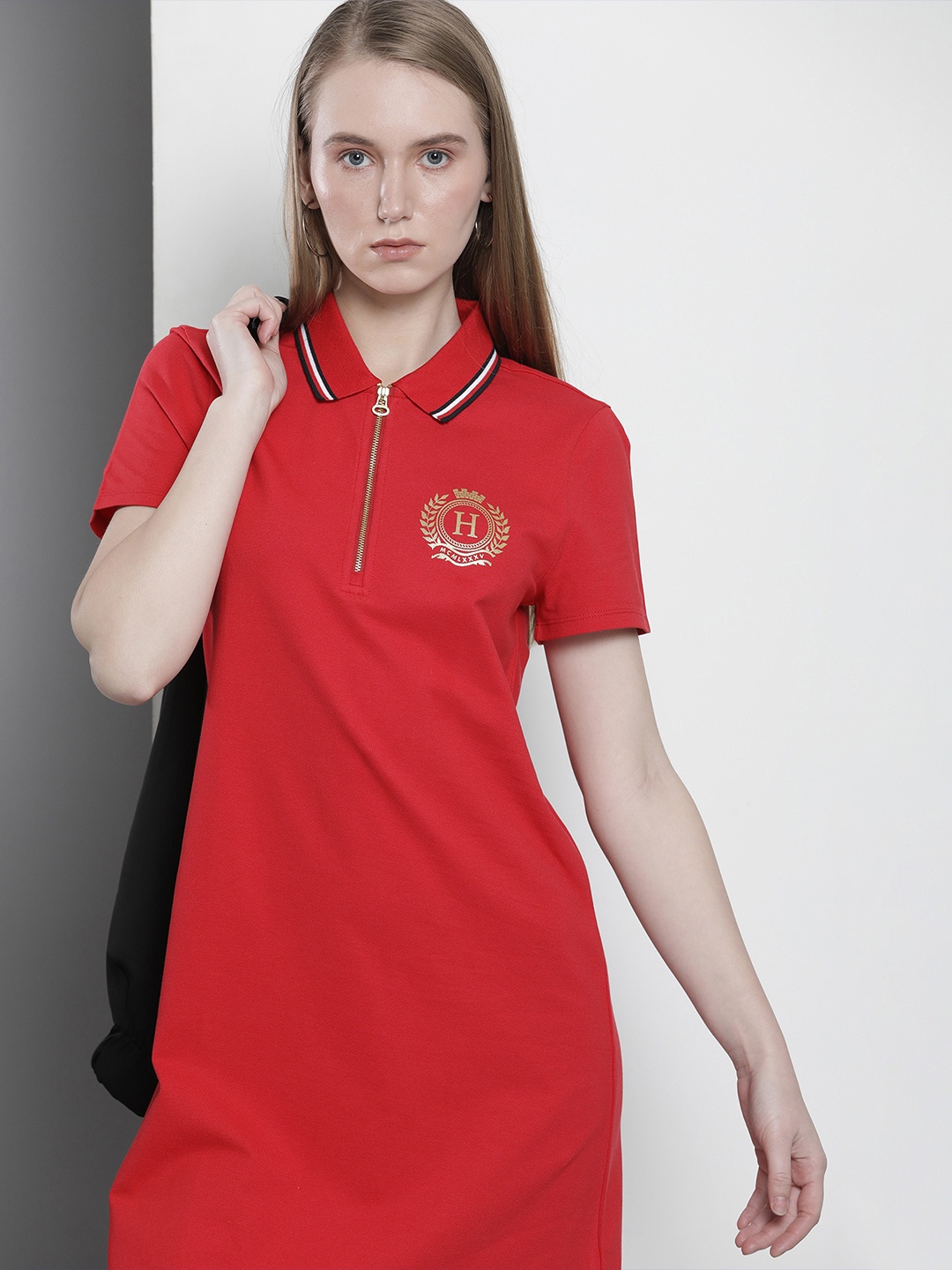 

Tommy Hilfiger Solid Polo Collar T-shirt Dress With Brand Logo Detail, Red