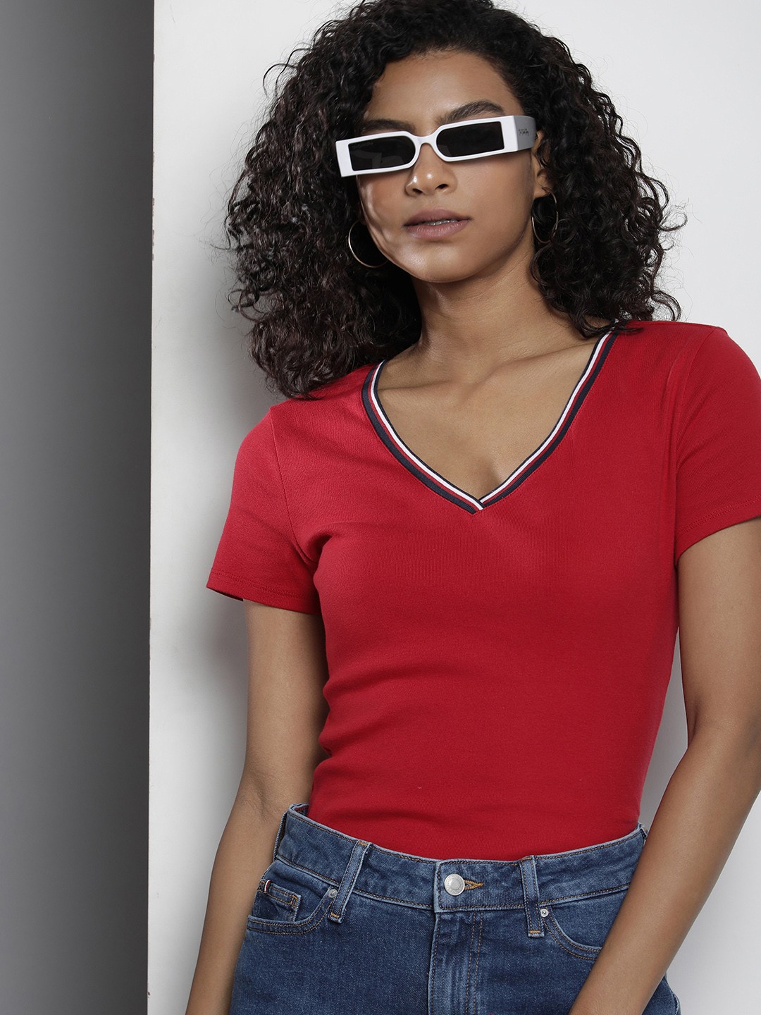 

Tommy Hilfiger Women Pure Cotton Ribbed Solid V-Neck T-shirt, Red