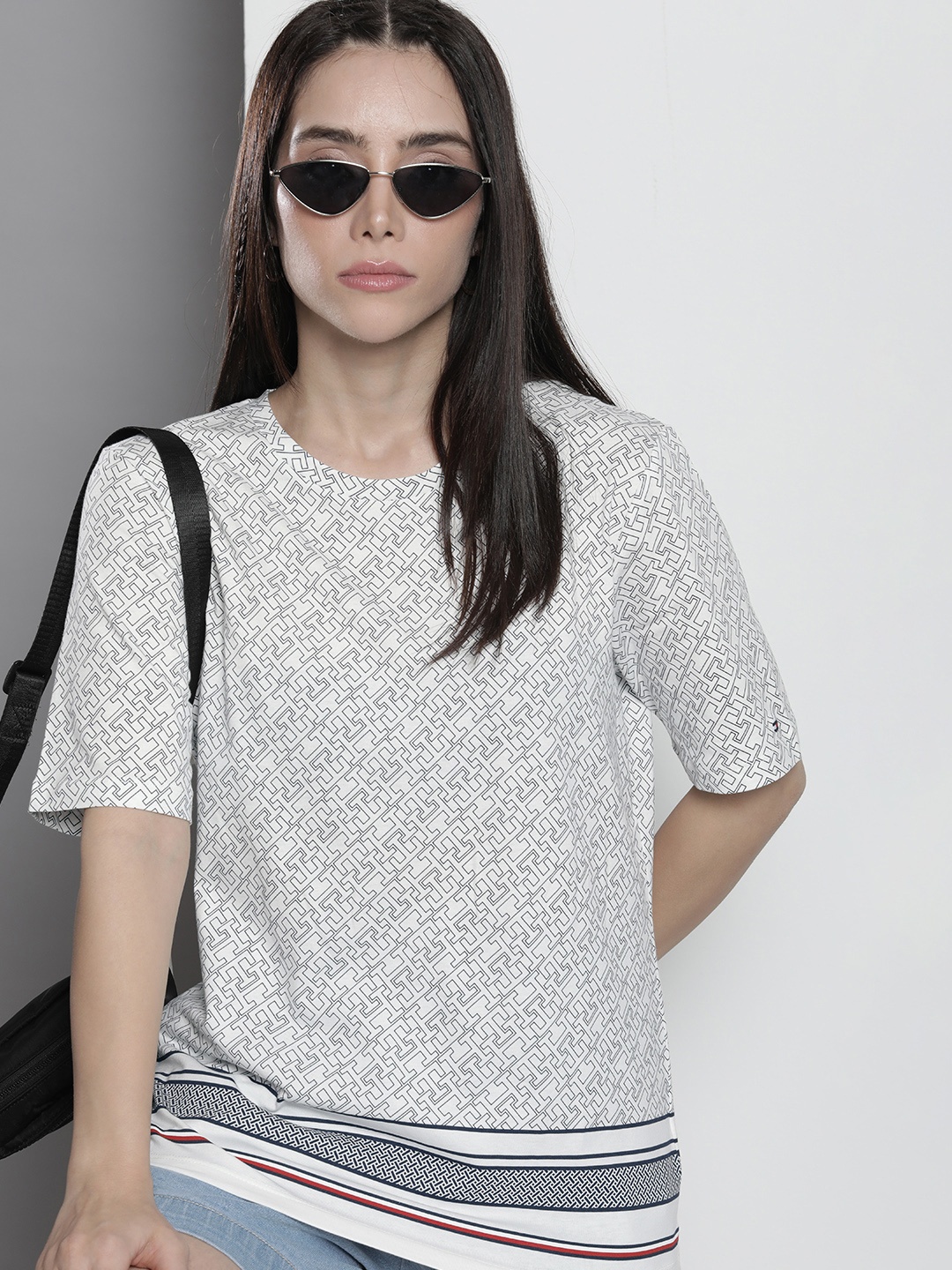 

Tommy Hilfiger Women Printed Pure Cotton Sustainable T-shirt, White
