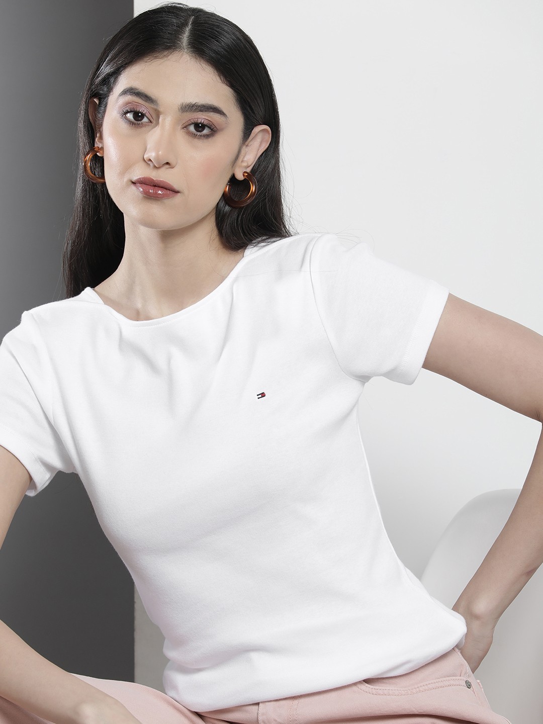 

Tommy Hilfiger Women Pure Cotton Solid Boat Neck T-shirt, White