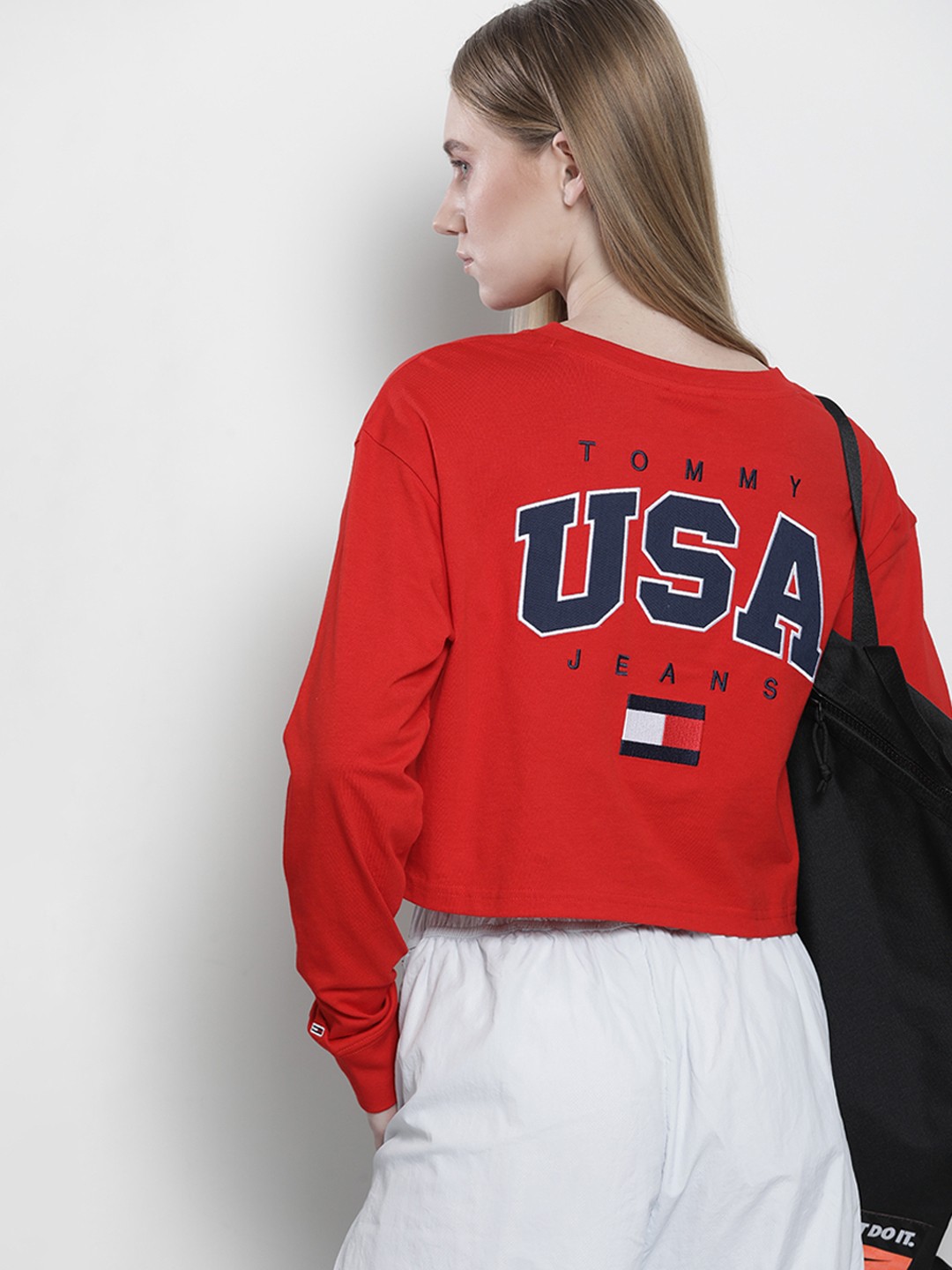 

Tommy Hilfiger Women Brand Logo Embroidered Drop-Shoulder Sleeves Organic Cotton T-shirt, Red