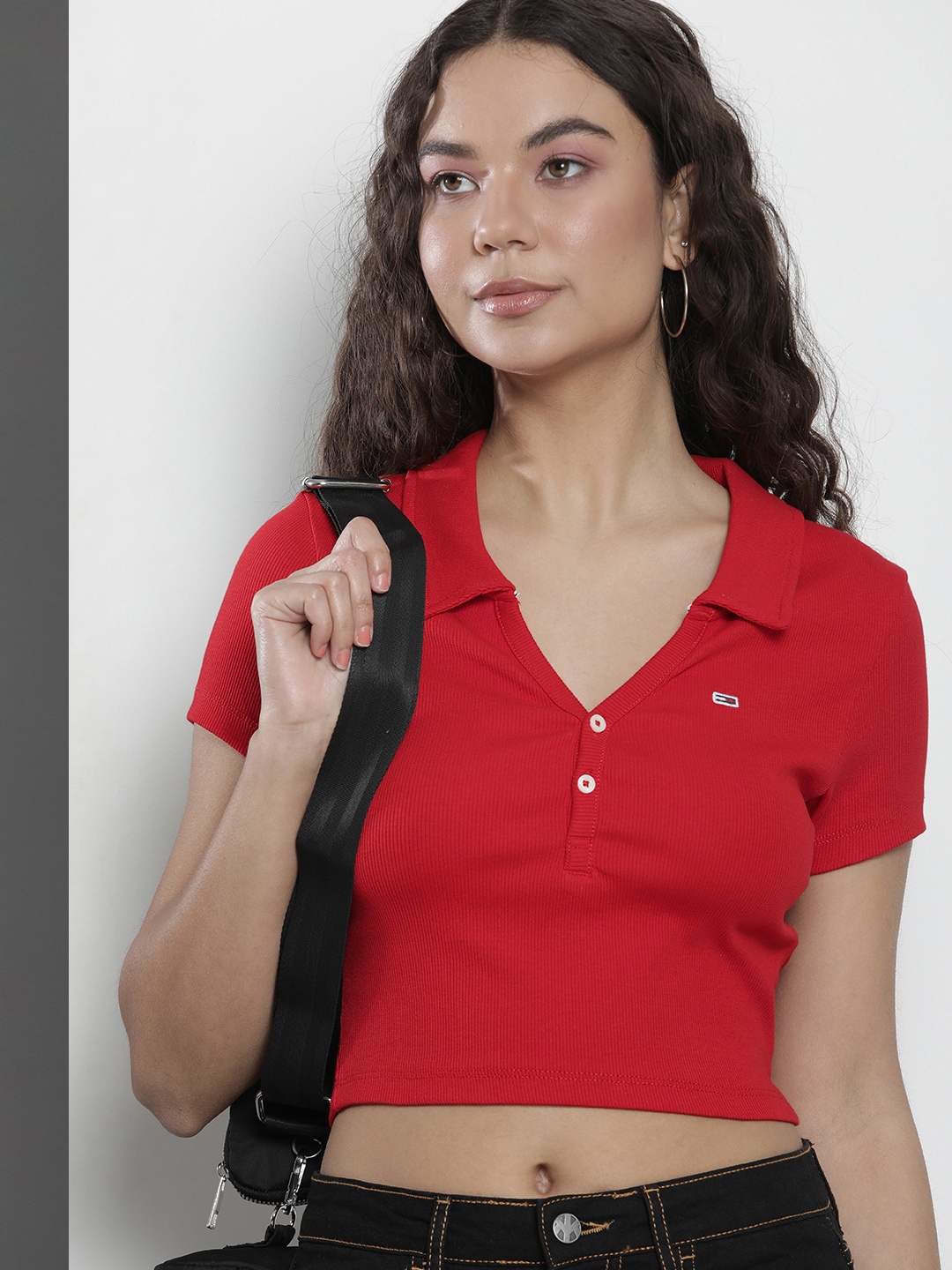 

Tommy Hilfiger Women Slim Fit T-shirt, Red