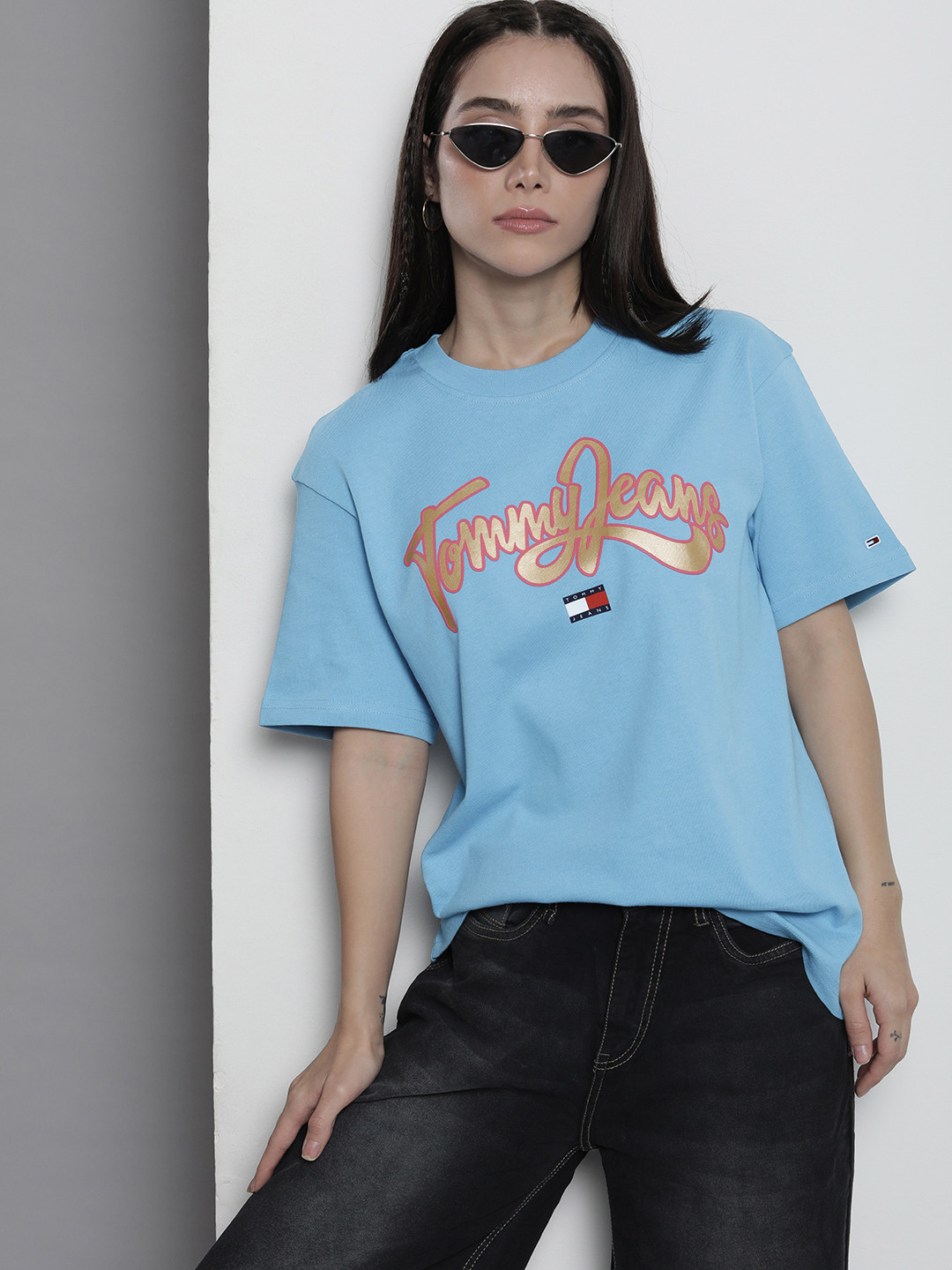 

Tommy Hilfiger Women Brand Logo Printed Drop-Shoulder Sleeves Cotton Sustainable T-shirt, Blue