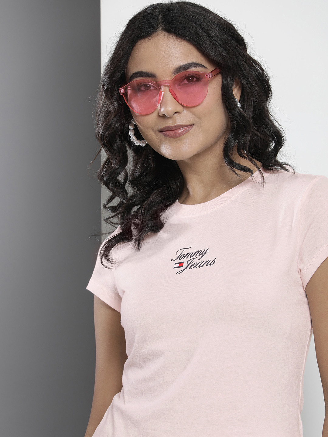 

Tommy Hilfiger Women Brand Logo Printed Slim Fit T-shirt, Pink