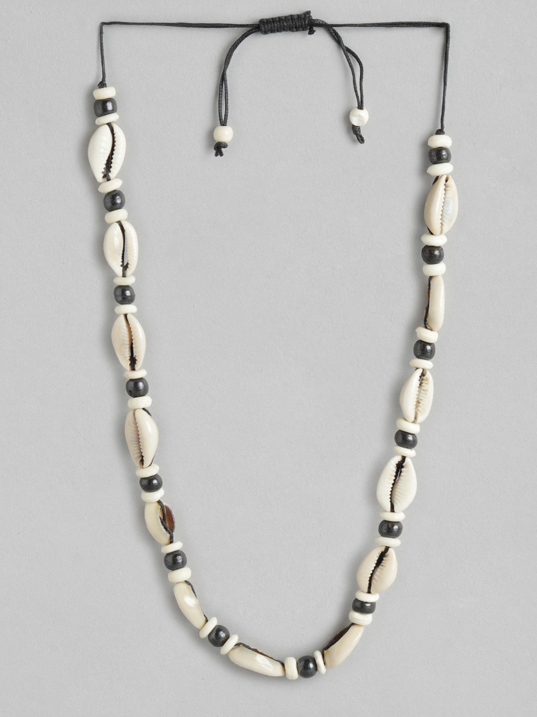 

Rang Gali Shell Necklace, Cream