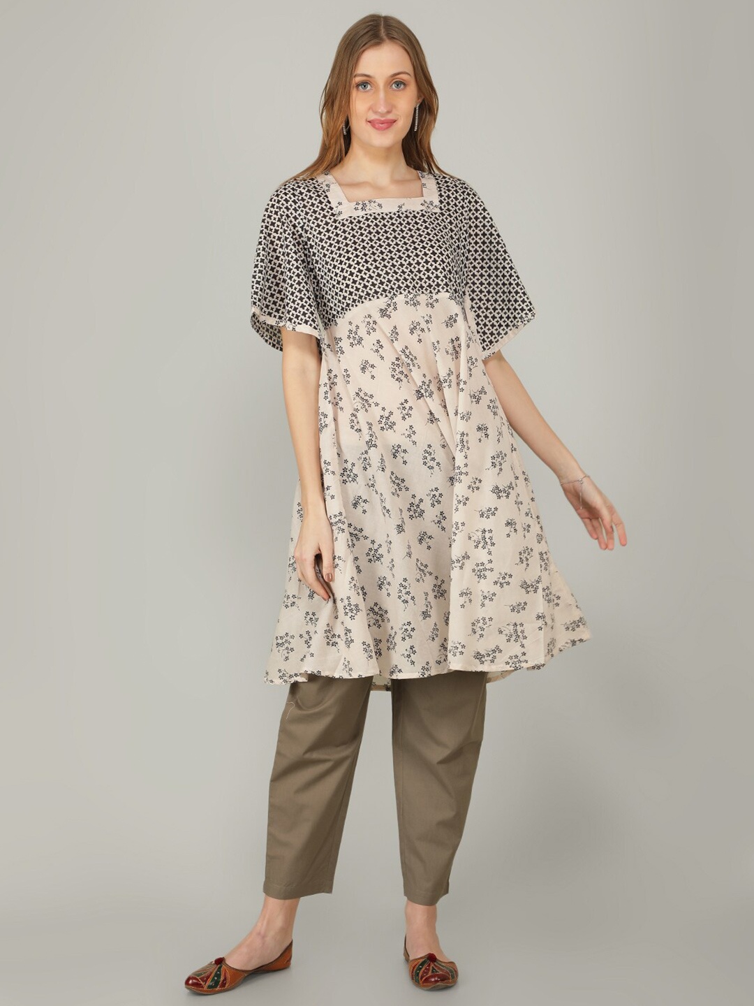 

NAVIYATA Women Floral Printed Pure Cotton Kurta with Trousers, Beige