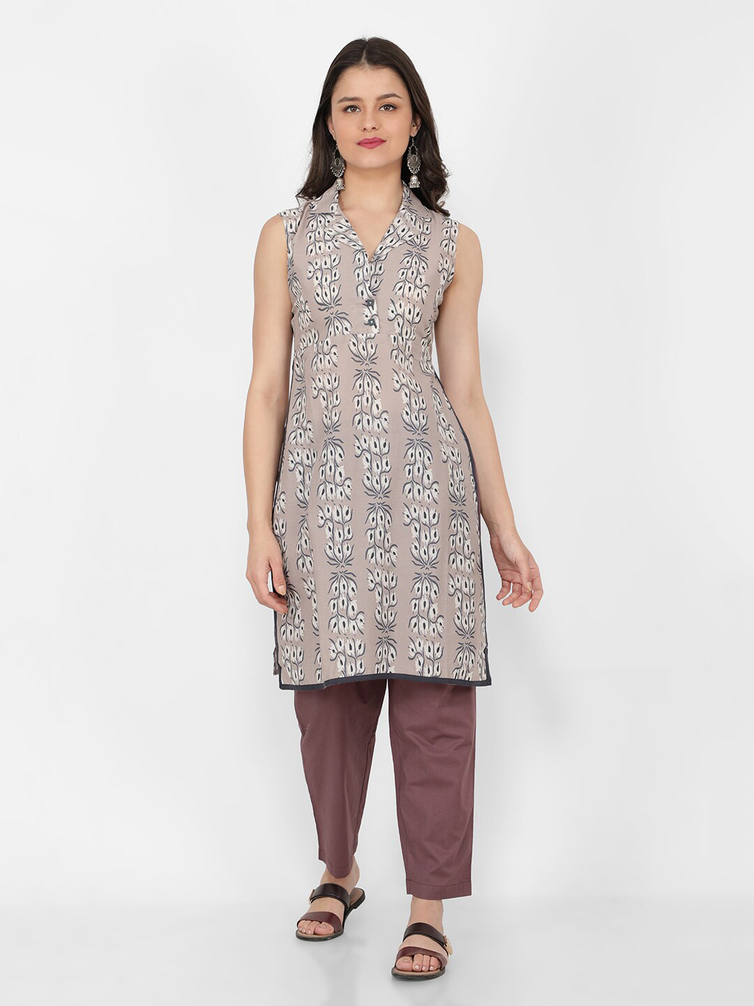 

NAVIYATA Women Floral Printed Pure Cotton Kurta With Trousers, Grey
