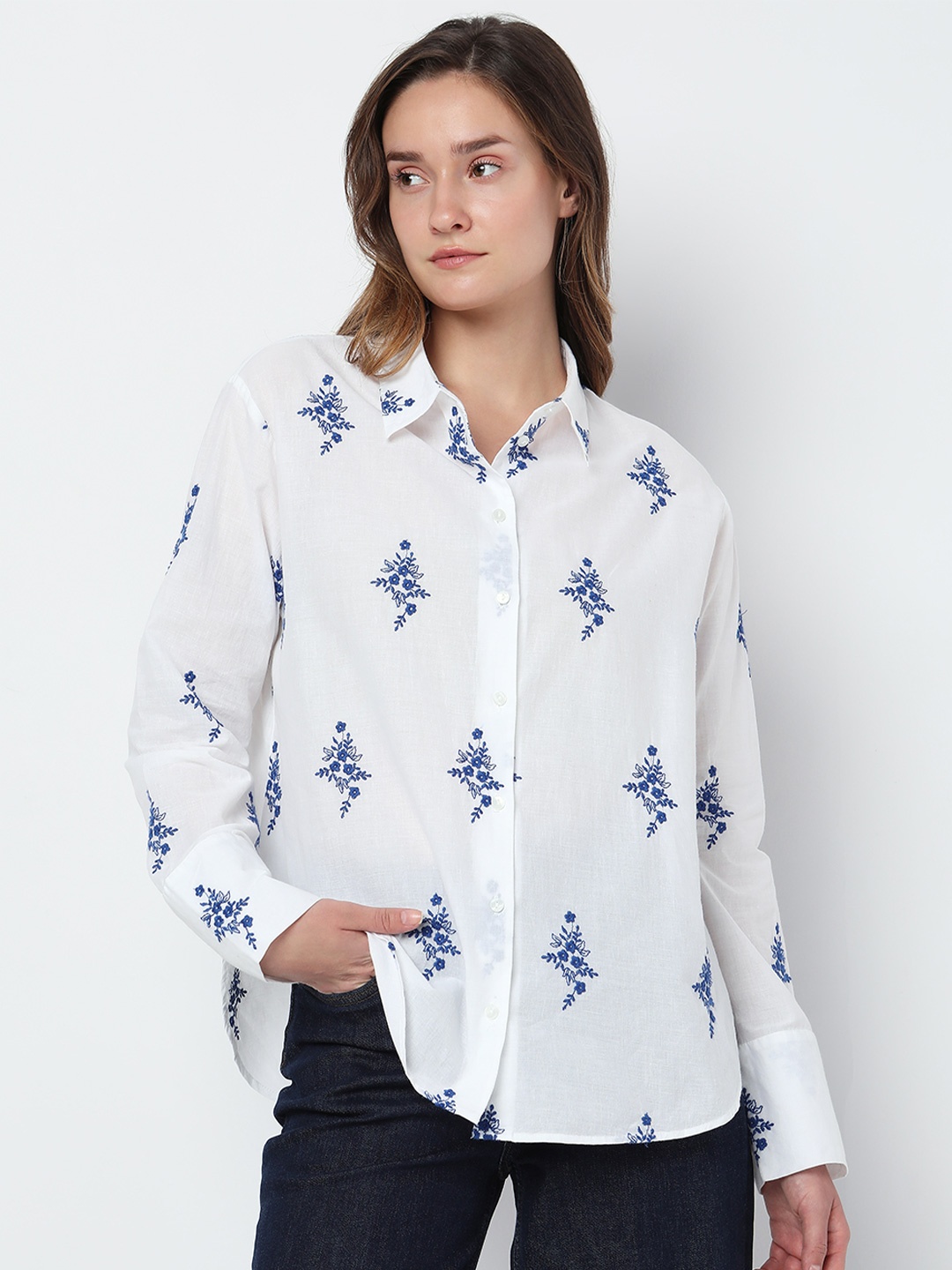

Vero Moda Women Floral Printed Casual Shirt, White